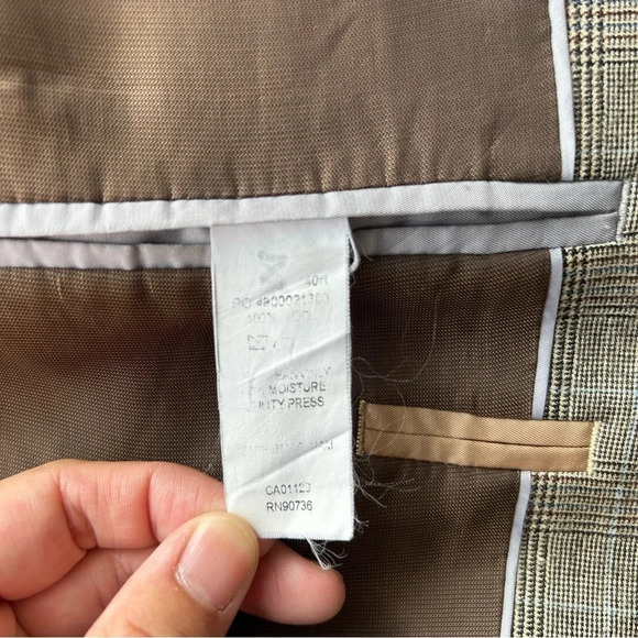 Michael Kors Pure Wool Plaid Sport Coat - Picture 12 of 15